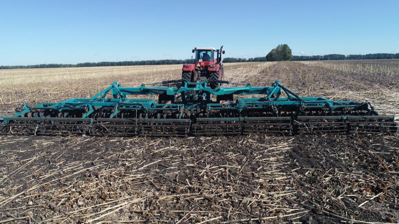 Лущильник дисковый легкий полуприцепной складной МЛ-14000ПС М «Вектор»