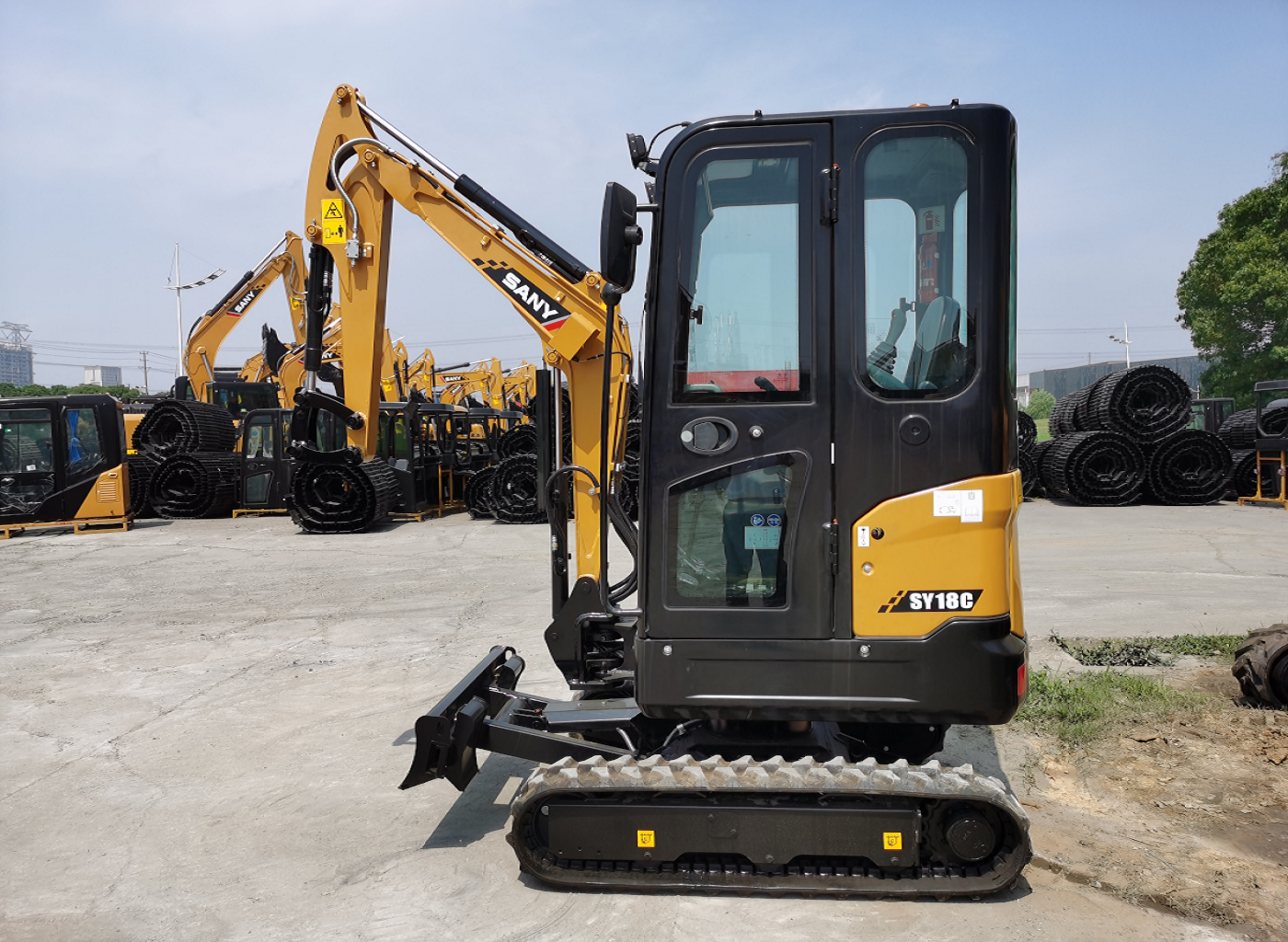 Мини-Экскаватор SANY SY18C
