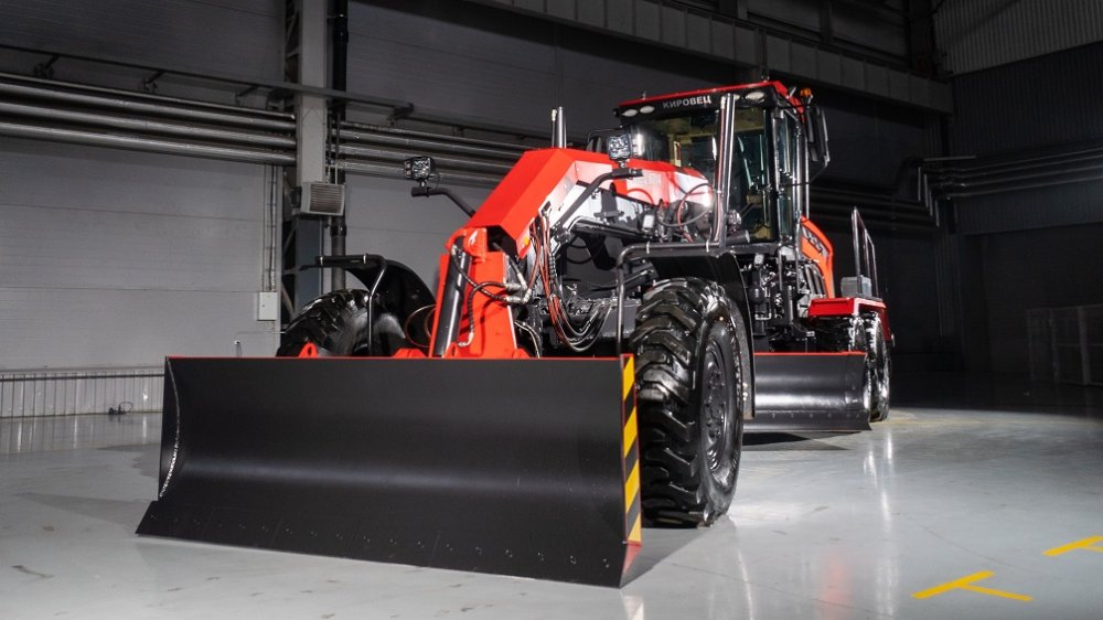 Автогрейдер КИРОВЕЦ К-714