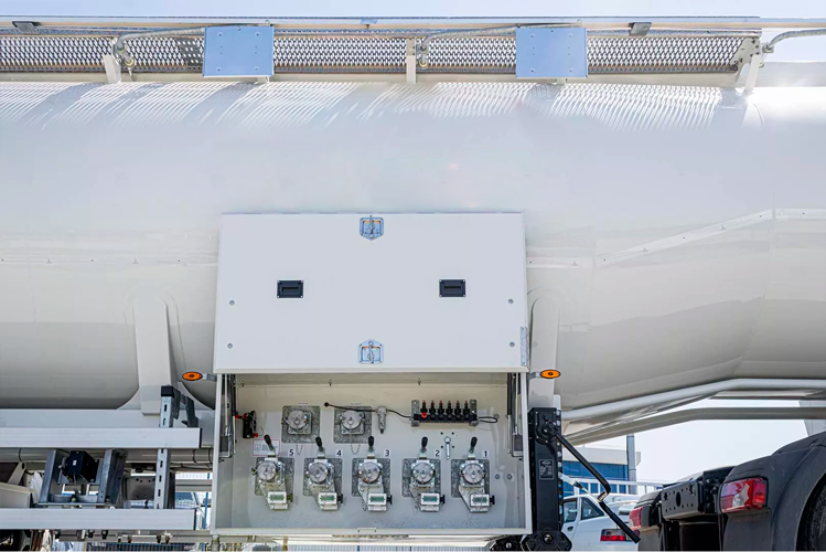 Бензовоз 40 м3