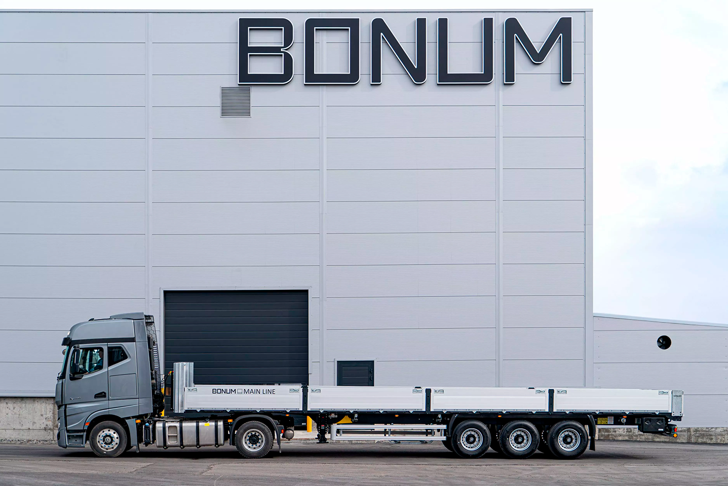 Бортовой полуприцеп 13,62 м