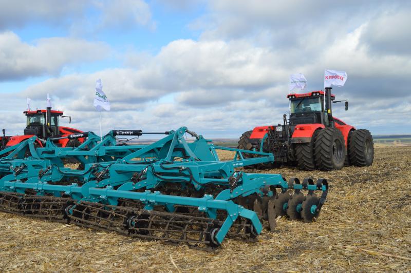 Лущильник дисковый легкий полуприцепной складной МЛ-12000ПС М «Вектор»