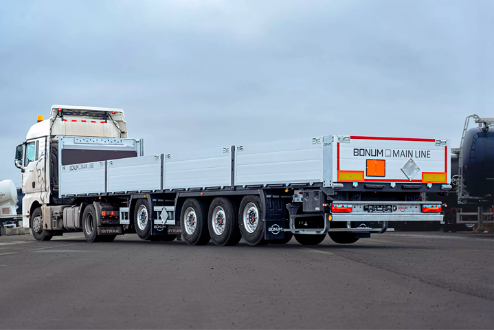 Бортовой полуприцеп 13,62 м с вынесенной осью для перевозки опасных грузов