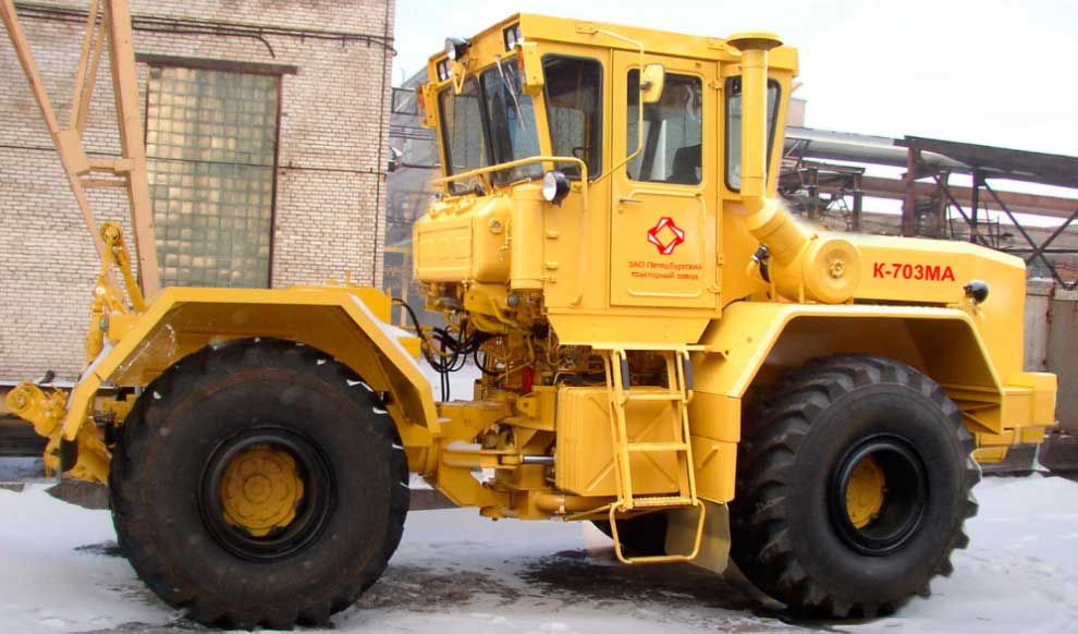 Промышленный тягач КИРОВЕЦ К-703М / К-703МА