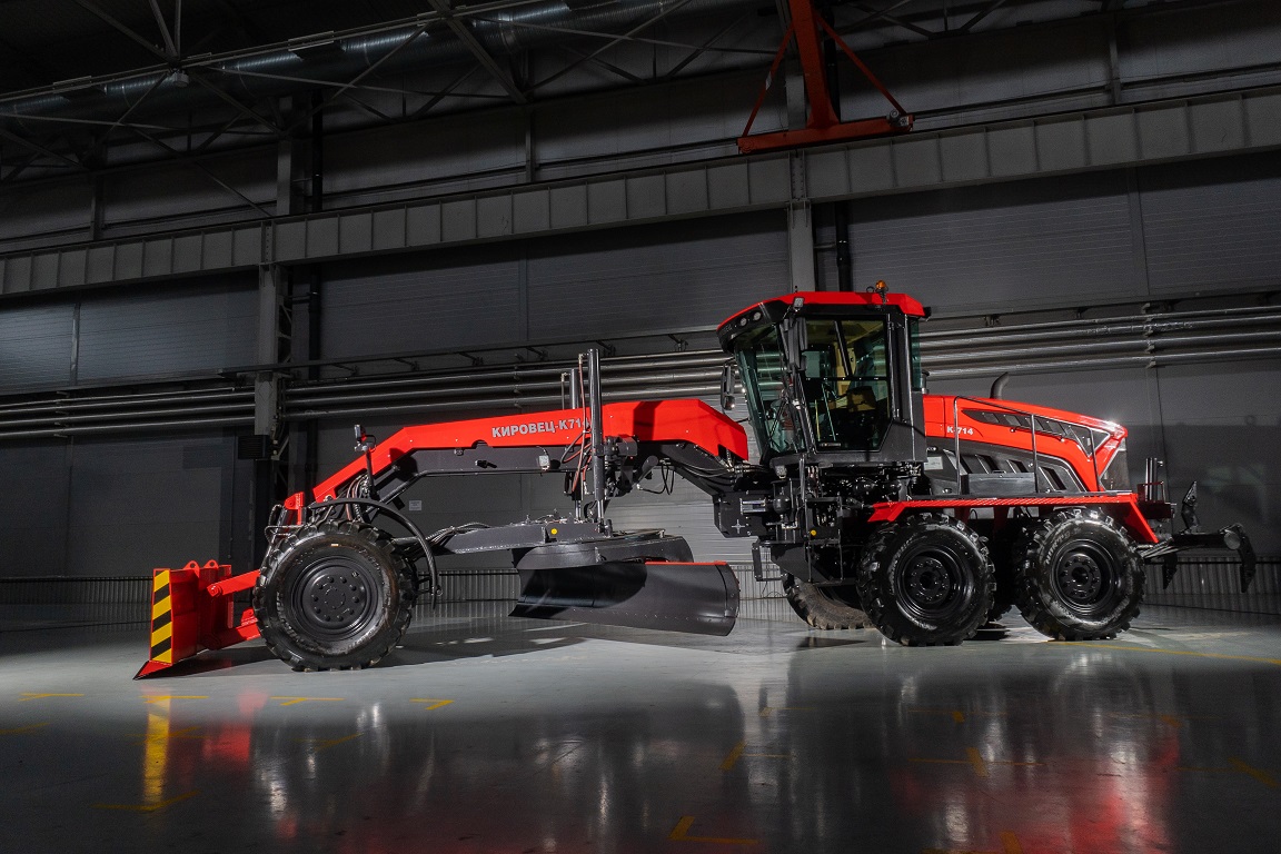 Автогрейдер КИРОВЕЦ К-714