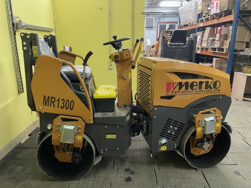Каток MERKO MR 1300