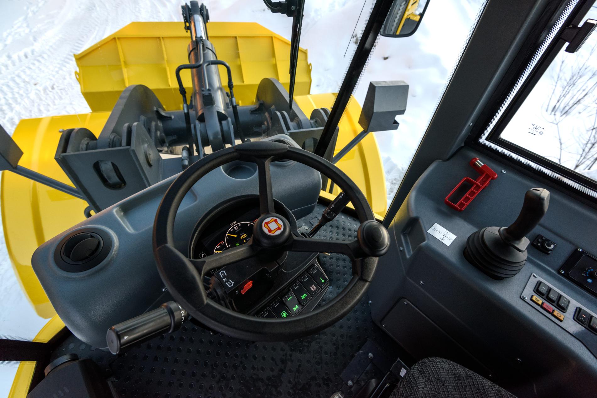 Фронтальный погрузчик КИРОВЕЦ К-708ПК7