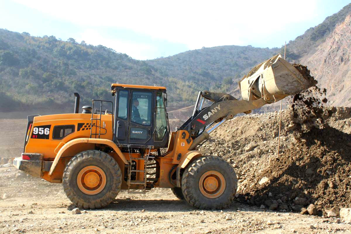 Фронтальный погрузчик SYL956H5