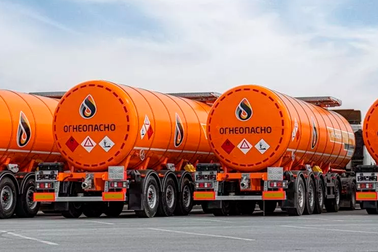 Битумовоз 32 м3 с вынесенной осью