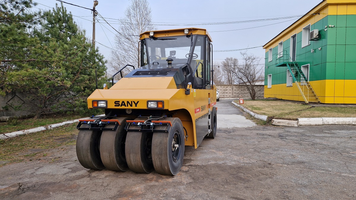 Каток SANY SPR160C-8