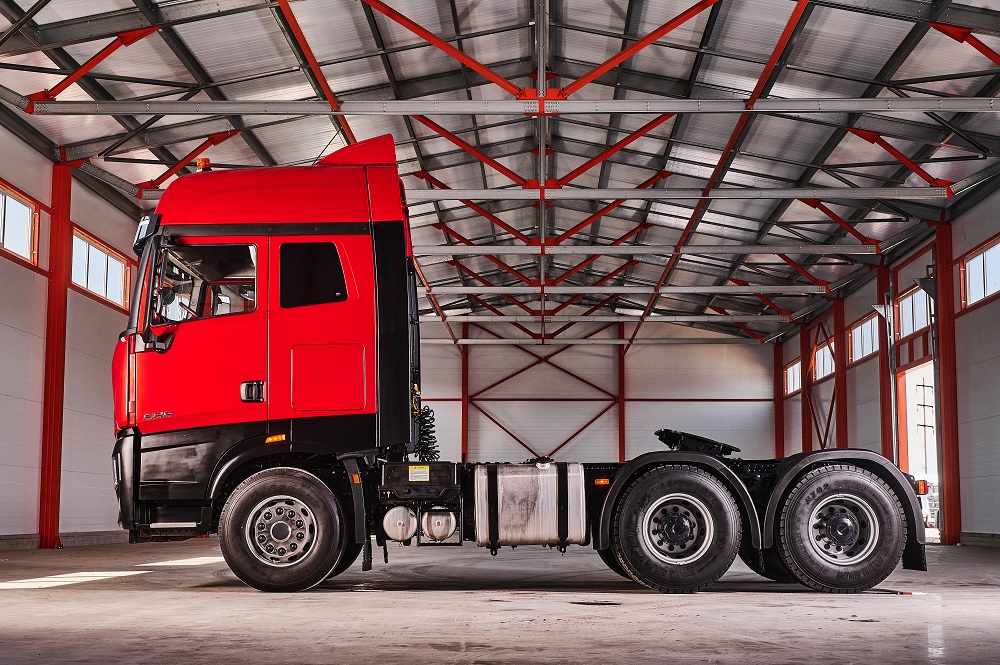 Седельный тягач SANY S585 6x4