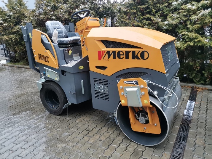 Каток MERKO MR 4000C