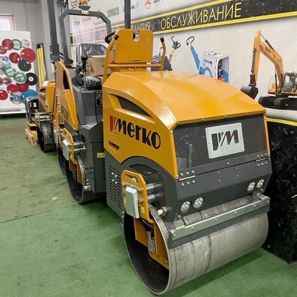 Каток MERKO MR 2000