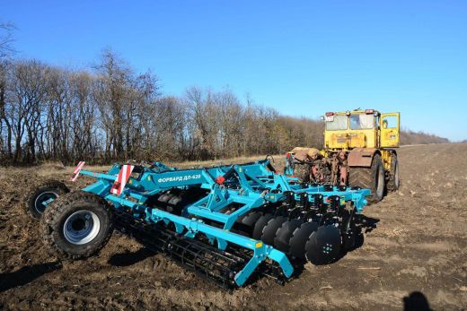 Борона дисковая легкая полуприцепная складная ДЛ-620ПС М "Форвард" тандемный каток