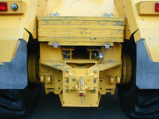 Промышленный тягач КИРОВЕЦ К-703М / К-703МА