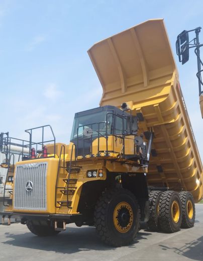 Карьерный самосвал SANY SKT130S