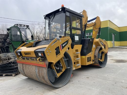 Каток SANY STR130C-8C