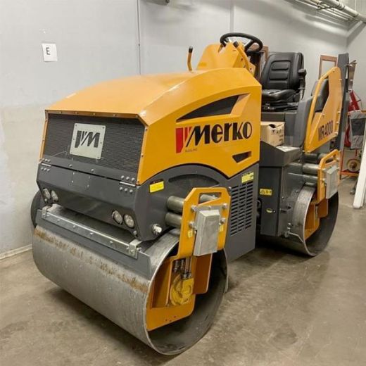 Каток MERKO MR 4000