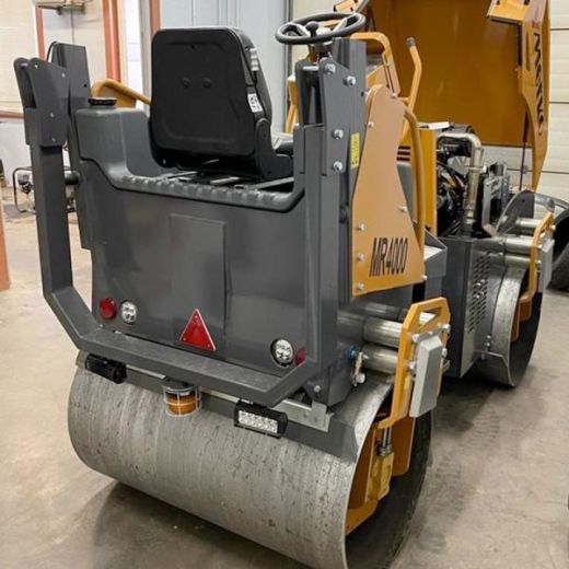 Каток MERKO MR 4000