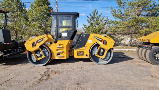 Каток SANY STR130C-8C