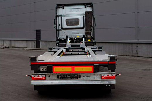 Контейнеровоз BONUM J-CLASS на осях JOST