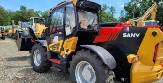 Телескопический погрузчик STH1840