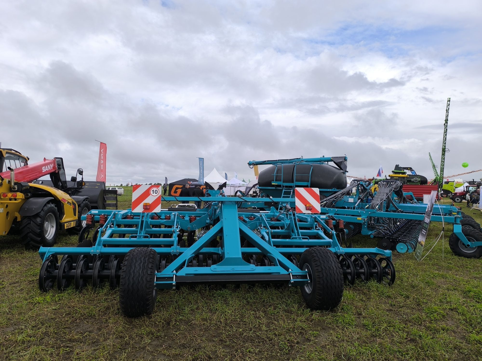 Борона дисковая мульчирующая полуприцепная складная Д-820ПС М2 "Доминанта" тандемный каток