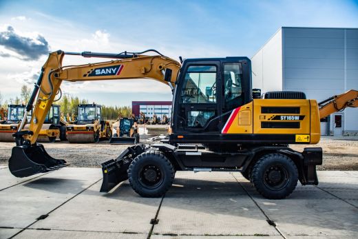 Колёсный экскаватор SANY SY165W