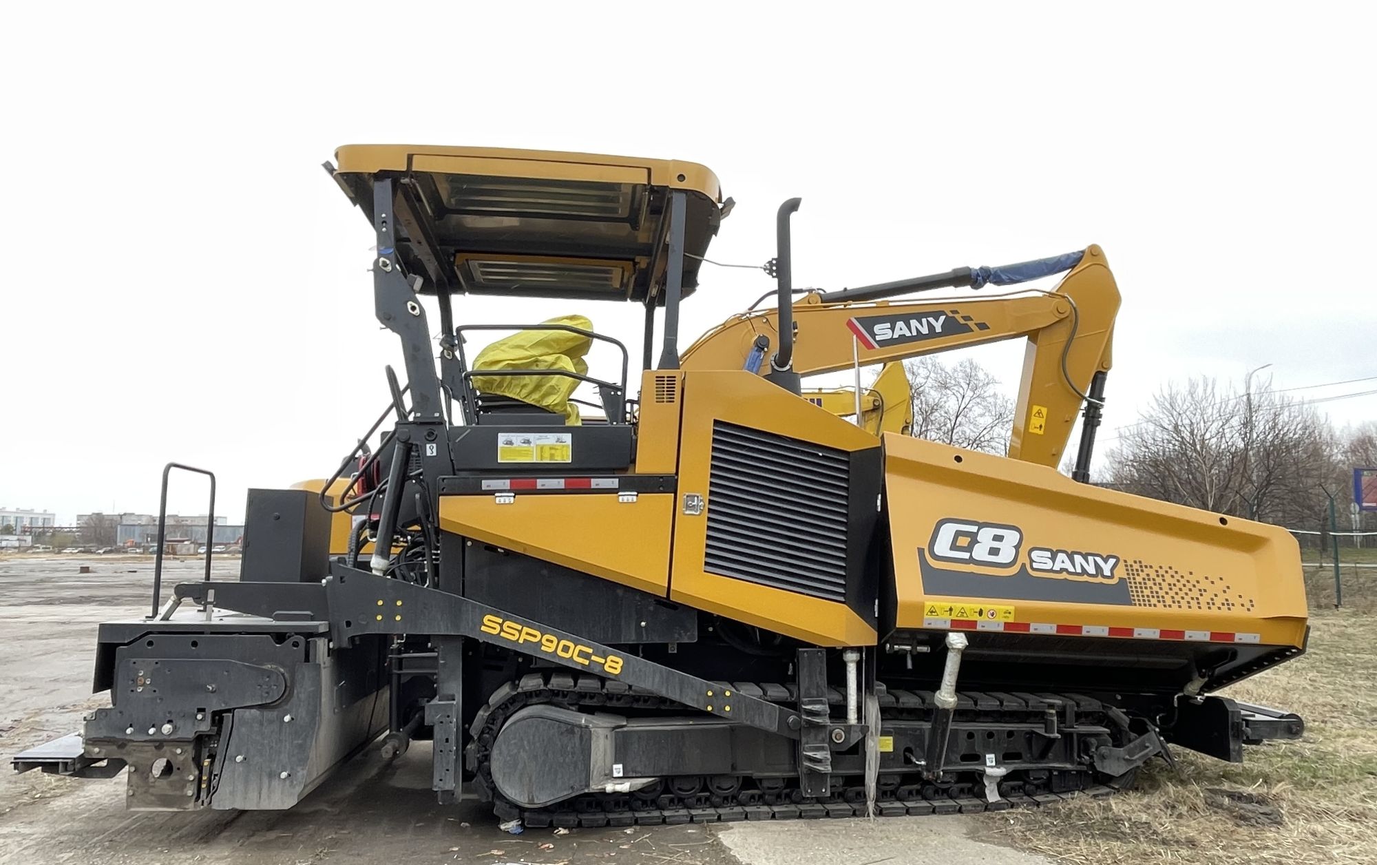 Асфальтоукладчик SANY  SSP80C-8